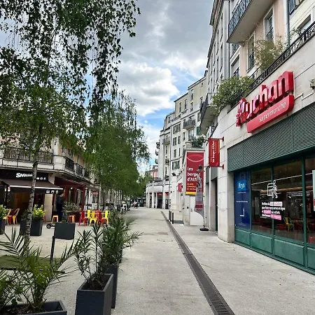 Rue Pietonne Metro 2 Min Paris 15 Min